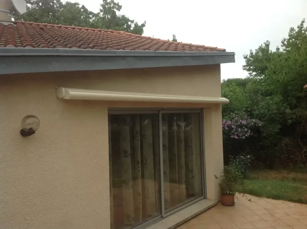 Stores et protections solaires près de Ax-les-Thermes